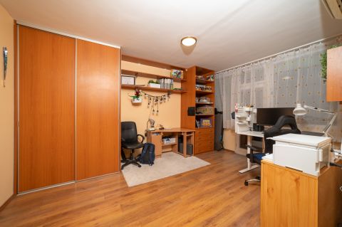 Eladó Lakás 1043 Budapest 4. kerület Virág