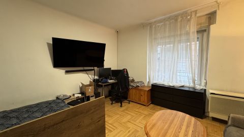 Eladó Lakás 1034 Budapest 3. kerület 