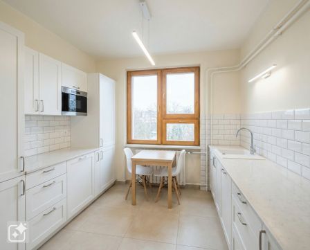 Eladó Lakás 2060 Bicske 