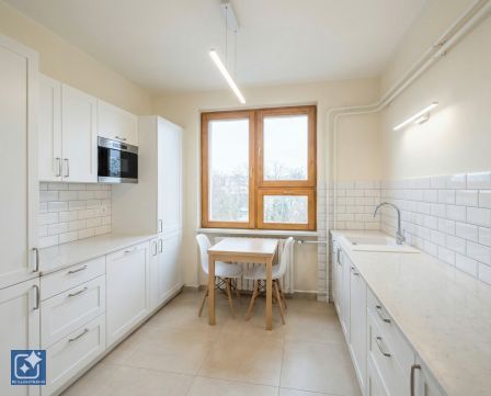 Eladó Lakás 2060 Bicske 