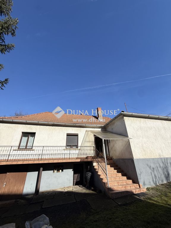 8400 Ajka , Korányi Frigyes út közelében — 1/17