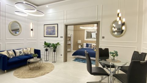 Eladó Lakás 1056 Budapest 5. kerület , GYÖNYÖRŰEN FELÚJÍTOTT, NAPPALI + 2 HÁLÓS LAKÁS