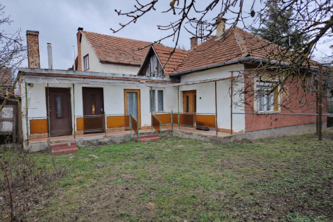 Eladó Ház 2213 Monorierdő Monorierdőn közel az iskolához eladó kádár-kocka