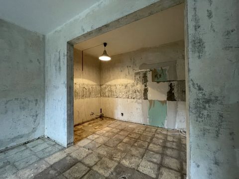 Eladó Lakás 8000 Székesfehérvár 