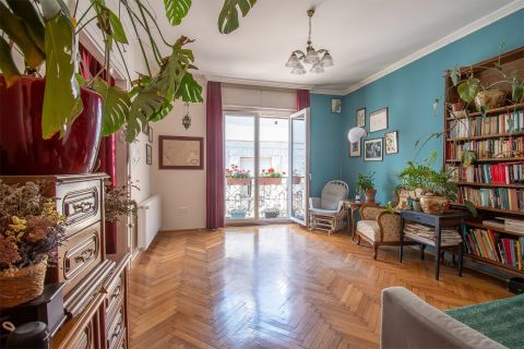 Eladó Lakás 1056 Budapest 