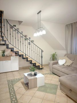 Eladó Lakás 4400 Nyíregyháza , Bujtosi tó mellett