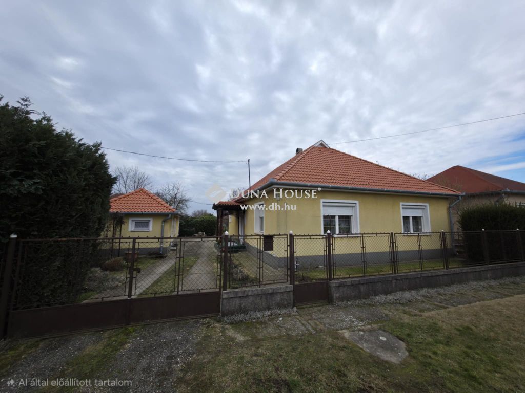 2451 Ercsi , Ercsi Termelői piac — 1/26