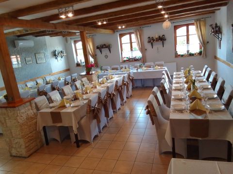 Eladó Ház 9321 Farád , Fő utca környéke