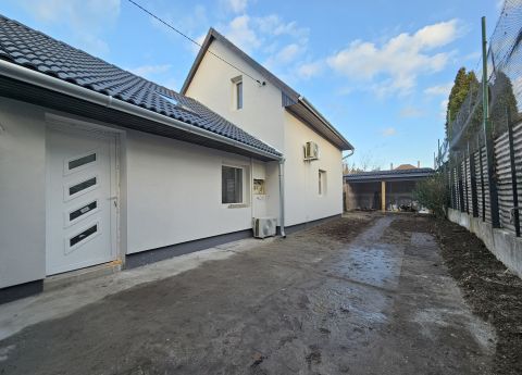 Eladó Ház 2151 Fót , Kisalag