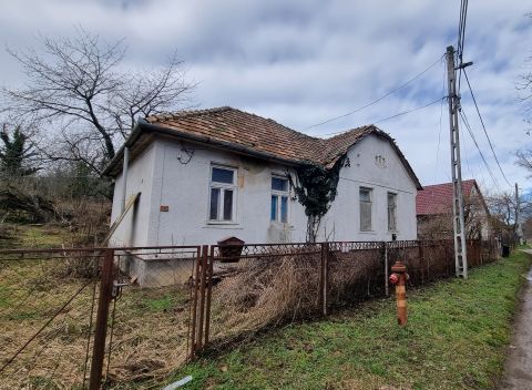 Eladó Ház 8626 Teleki , Telekiben panorámás telek felújítandó házzal eladó