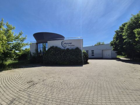 Kiadó Ipari 2800 Tatabánya 