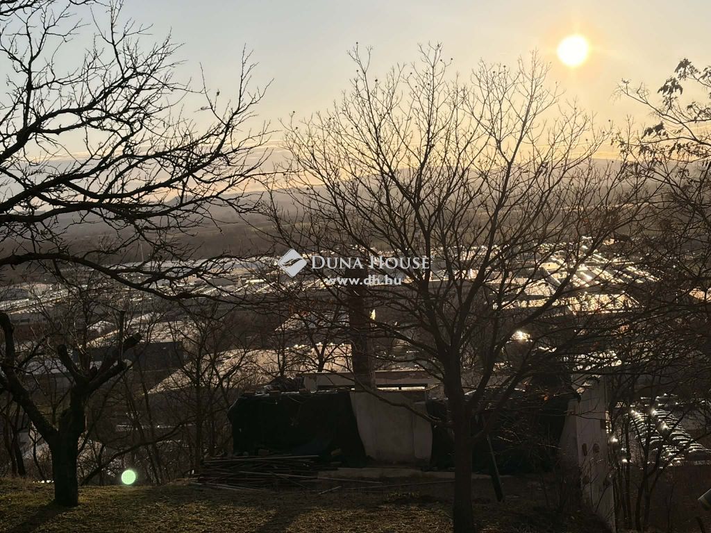 2500 Esztergom — 1/5