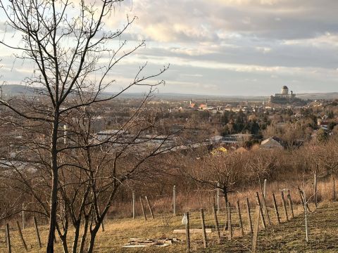 Eladó Telek 2500 Esztergom 