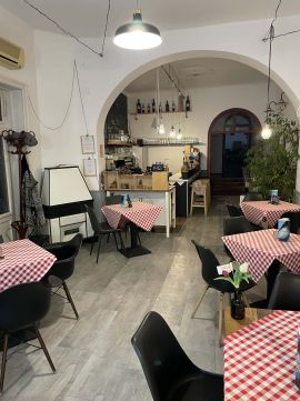 Eladó Ház 7621 Pécs ===Családi házzá  visszaalakítható ingatlan belvárosban ===