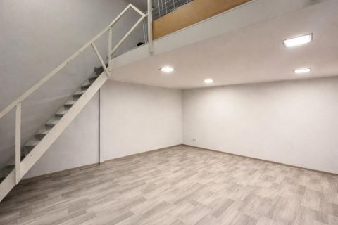 Eladó Lakás 1064 Budapest 6. kerület , Andrássy út közvetlen közelében, Izabella utca