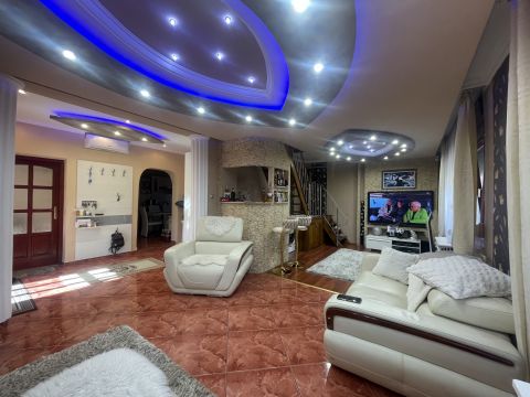 Eladó Ház 6500 Baja 