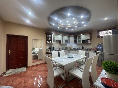 Eladó Ház 6500 Baja 