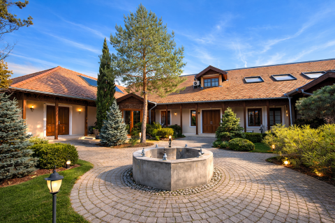 Eladó Ház 2100 Gödöllő , a Harasztban LUXUS családi ház 1842 nm-es telken eladó!