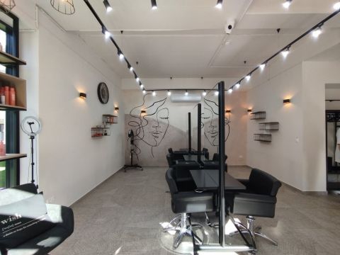 Eladó Üzlethelyiség 2510 Dorog 