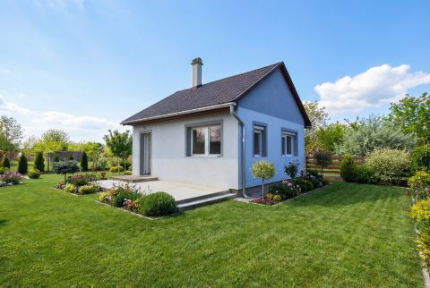 Eladó Ház 8086 Felcsút , Csendes mellékutca