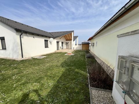 Eladó Ház 8200 Veszprém 