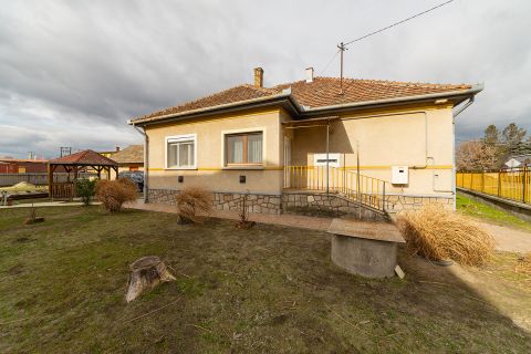 Eladó Ház 2760 Nagykáta 