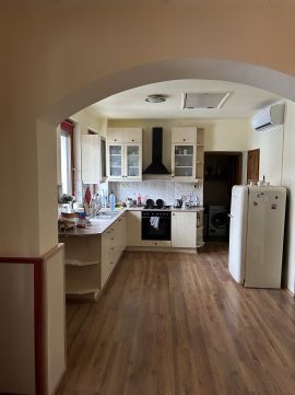 Eladó Ház 7932 Almáskeresztúr 