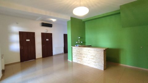 Kiadó Irodaépület 9700 Szombathely , Belváros közeli kiadó rendelő