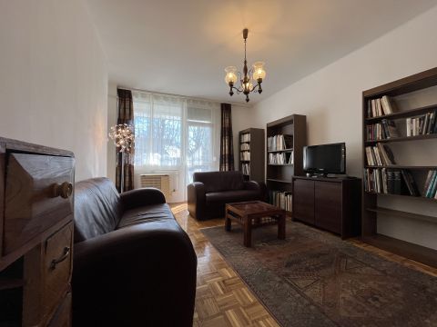 Eladó Lakás 8200 Veszprém ERKÉLYES, FÖLDSZINTI, TÉGLA - saját otthonnak, befektetésnek