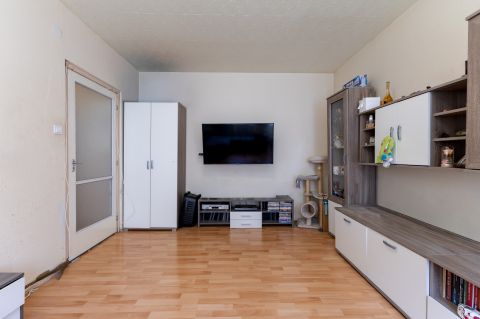 Eladó Lakás 1181 Budapest 18. kerület Havanna ltp.-n, 2. emeleti, 59 nm-es, 1+2 félszobás lakás