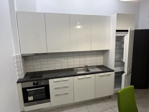 Kiadó Lakás 1074 Budapest 7. kerület , Vörösmarty utca