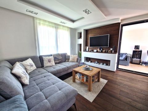 Eladó Lakás 8314 Vonyarcvashegy kertkapcsolattal, Balatontól 1500 m-re