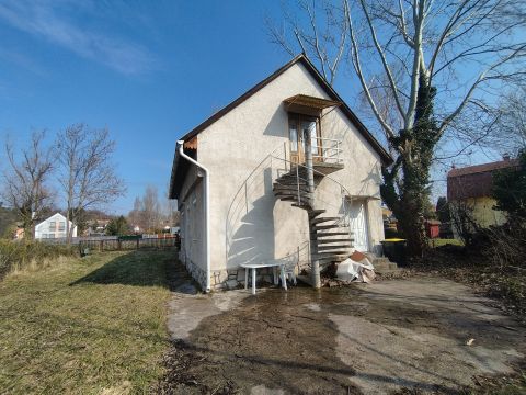 Eladó Ház 8172 Balatonkenese 