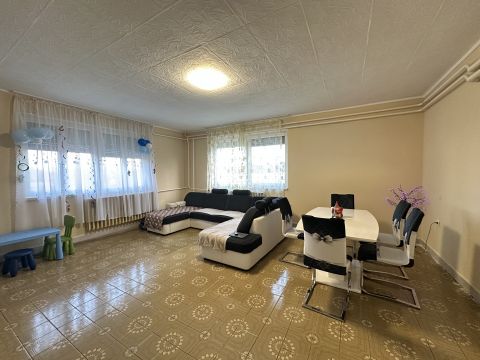 Eladó Ház 7081 Simontornya , Exkluzív lehetőség, két épület, hatalmas telek