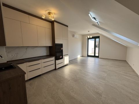 Eladó Lakás 6000 Kecskemét 