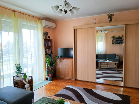 Eladó Lakás 4032 Debrecen Debrecen, Egyetemtől 5 perc sétára, a Komlóssy úton