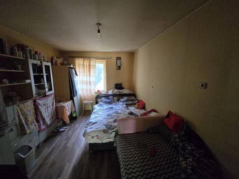 Eladó Ház 8000 Székesfehérvár Székesfehérvár, felújítandó 61 nm-es ház