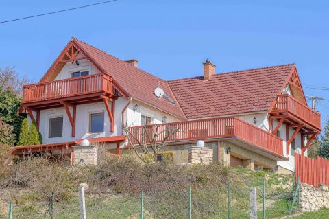 Eladó Ház 8313 Balatongyörök 