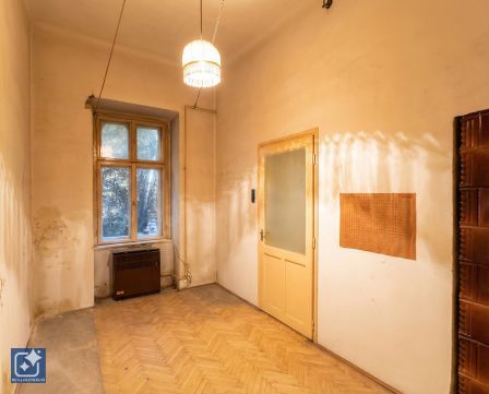 Eladó Lakás 1077 Budapest 7. kerület Felújítandó lakás a körút közelében