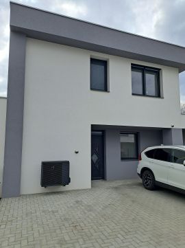 Eladó Ház 8400 Ajka 