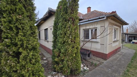 Eladó Ház 6786 Ruzsa , központi részen