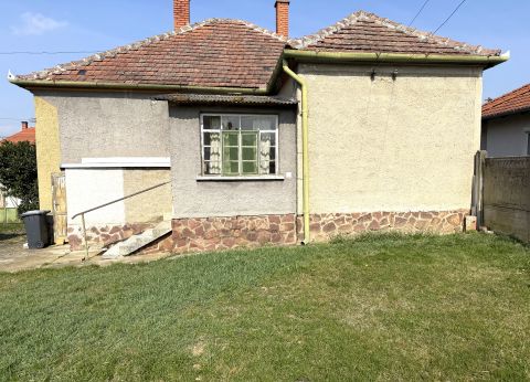 Eladó Ház 9742 Salköveskút Salköveskúton csendes utcában ház eladó