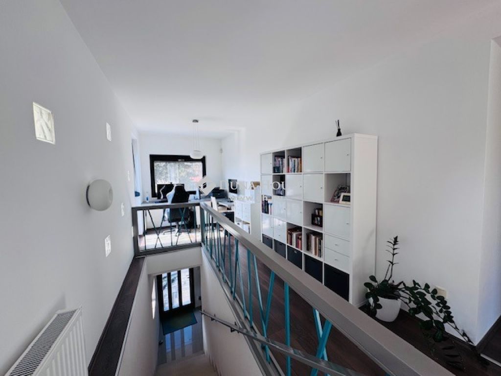 7624 Pécs — 1/19