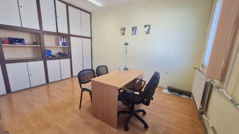 Kiadó Iroda 8900 Zalaegerszeg 