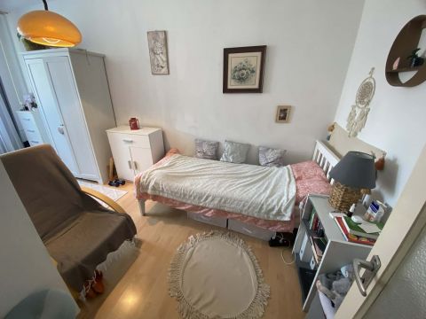 Eladó Lakás 6000 Kecskemét Széchenyivárosban 63 nm-es 3 szobás ERKÉLYES lakás