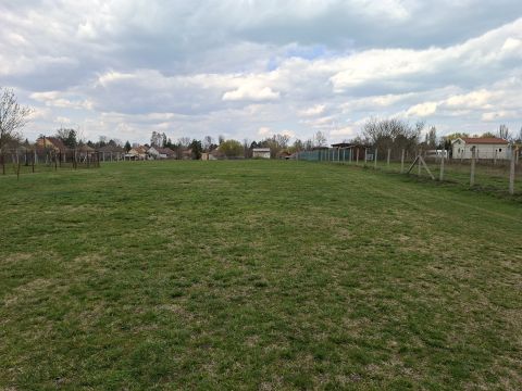 Eladó Telek 8621 Zamárdi , Csendes helyen