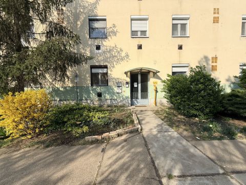 Eladó Lakás 6000 Kecskemét Kecskeméten 69m2-es felújított lakás eladó