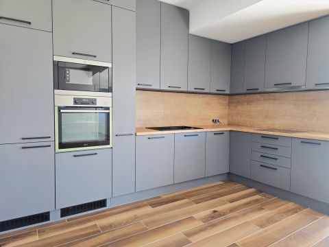 Eladó Lakás 7624 Pécs , Egyetemváros-Belváros között felújított nappali+1szobás laká