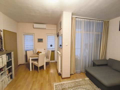 Eladó Lakás 1083 Budapest 8. kerület 