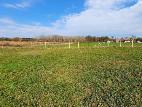 Eladó Telek 8651 Balatonszabadi , 8651 Balatonszabadi, Belterület